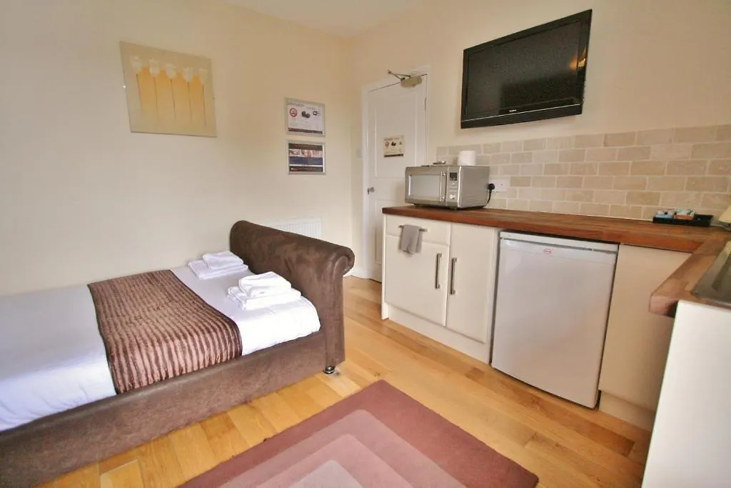 Central Studios Gloucester Road By Roomsbooked - Free Parking Cheltenham United Kingdom