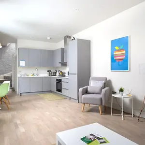 Oxford Passage Coach House Apartment