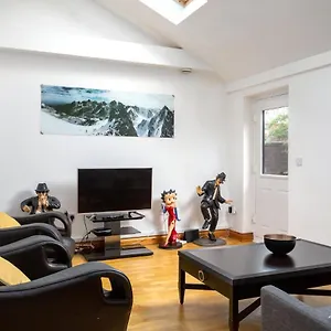Curb - Fabulous Town House 5 Min Walk To Town Centre Holiday home